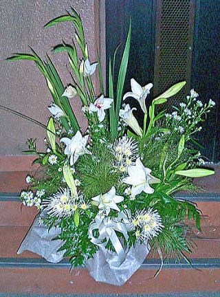 �O���W�I���X�ƃC�[�X�^�[�����[�̃A�����W�����g
