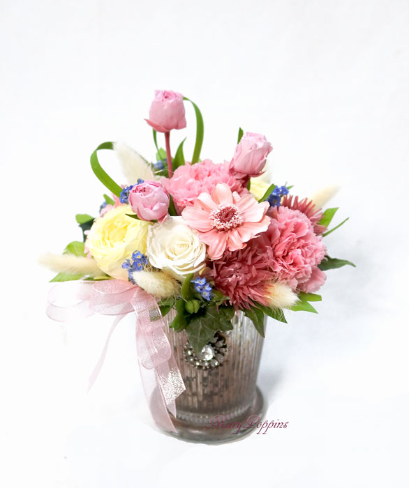 ワスレナグサを使ったプリザーブドアレンジメント