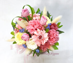 ワスレナグサを使ったプリザーブドアレンジメント